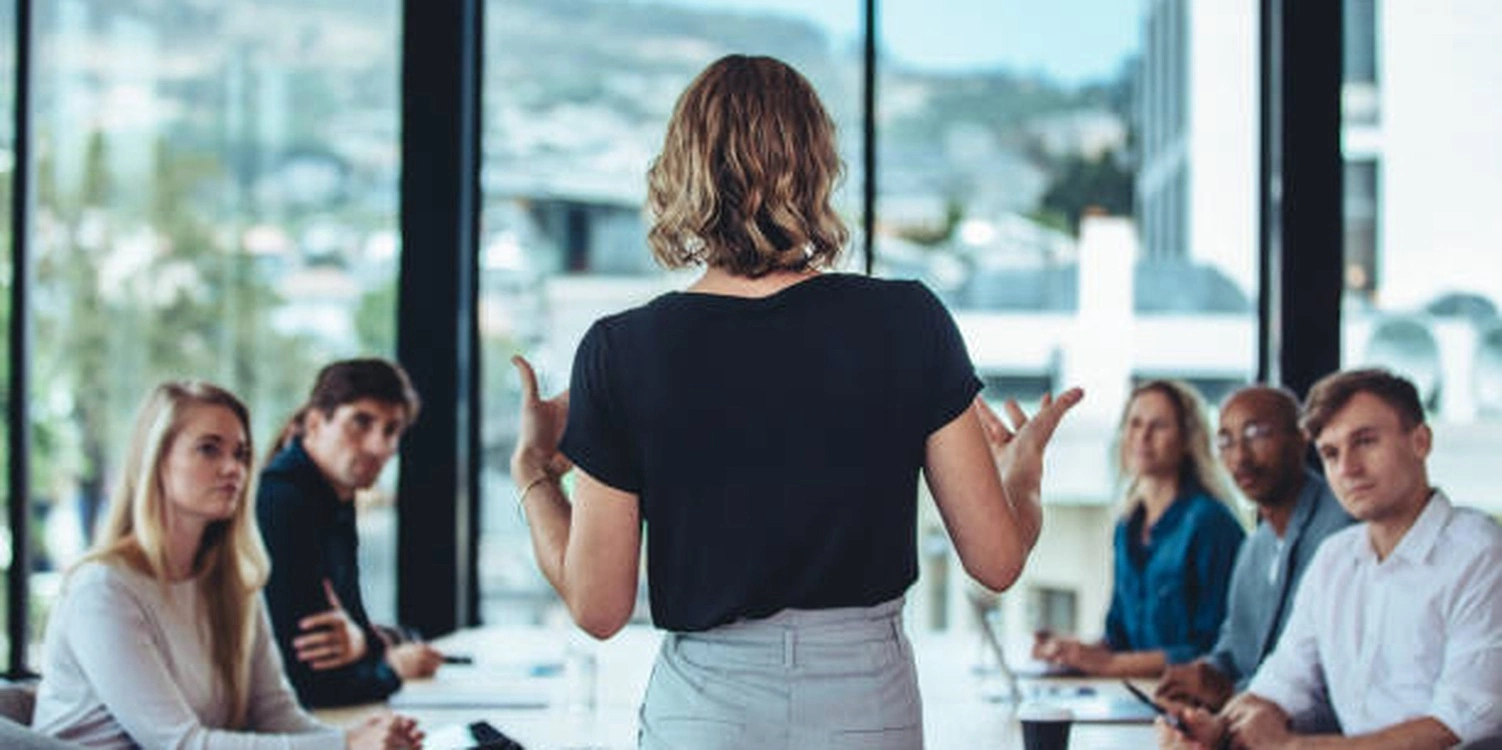 Present leadership training environment